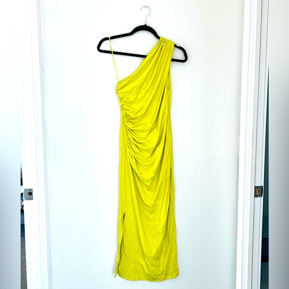 Zara one shoulder dress - Picture 1 of 2